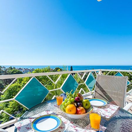 Sun & Sand Beach Apartment Марбелья Екстер'єр фото