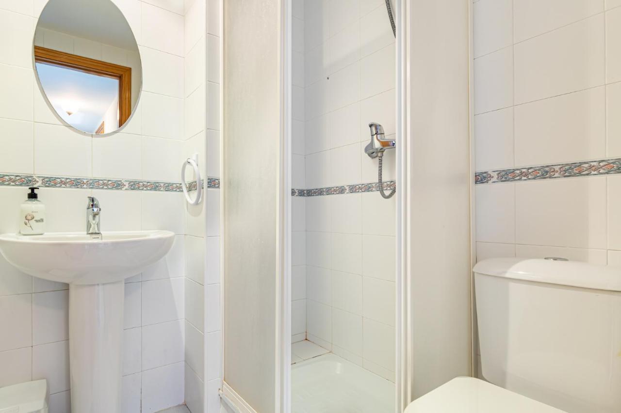 Sun & Sand Beach Apartment Марбелья Екстер'єр фото